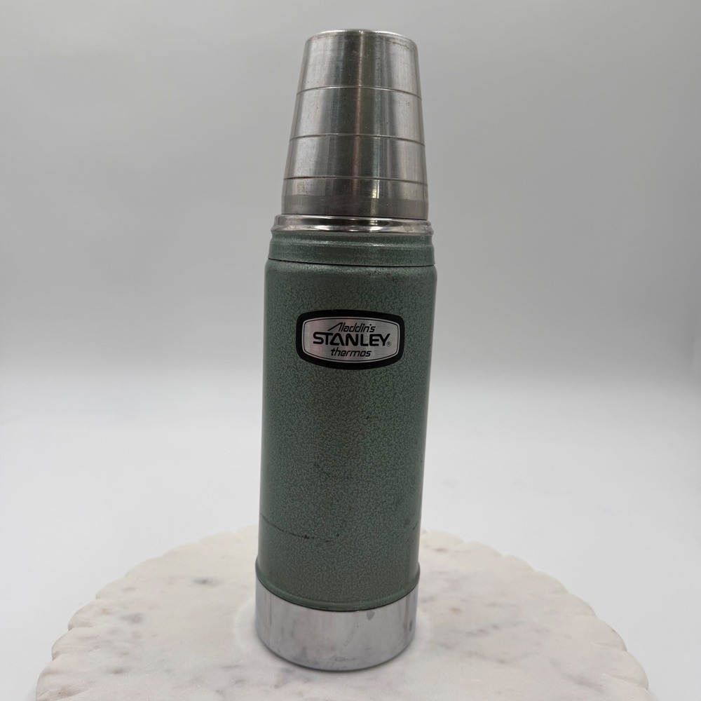 Vintage Aladdin Stanley Thermos A-943C Hammertone Green 16oz Pint Made in USA